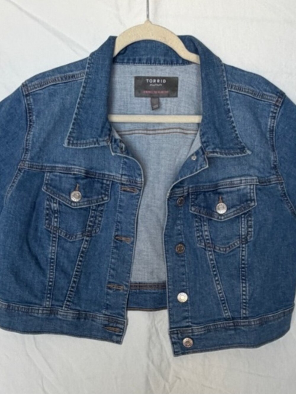 Torrid Indigo Cropped Denim Jacket Size 2. ( 18-20) like new